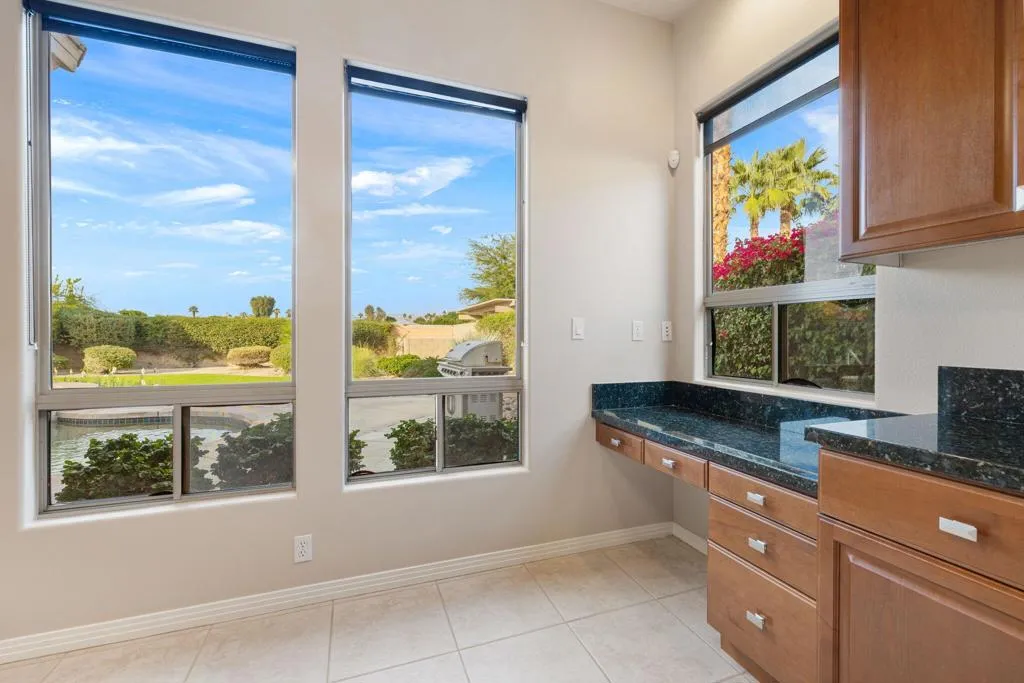 74172 Via Venezia, Palm Desert, California 92260 home-pic-32